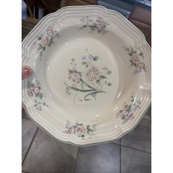 Mikasa Heritage F2013 Peony Bouquet soup Bowl Set Of 4 - Picture 2 of 10